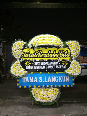 Papan Bunga Duka di Haurgombong